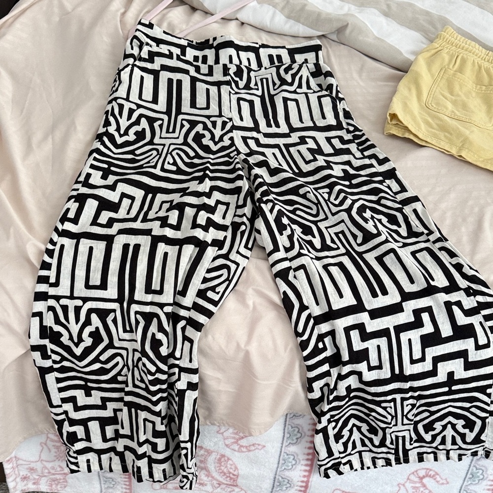 Rachel Zoe Black and White Geometric Wide Leg Pants